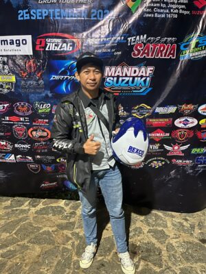 Penerima hadiah helm Ryu di pesta anniversary SAB ke-17 (Foto Danker)